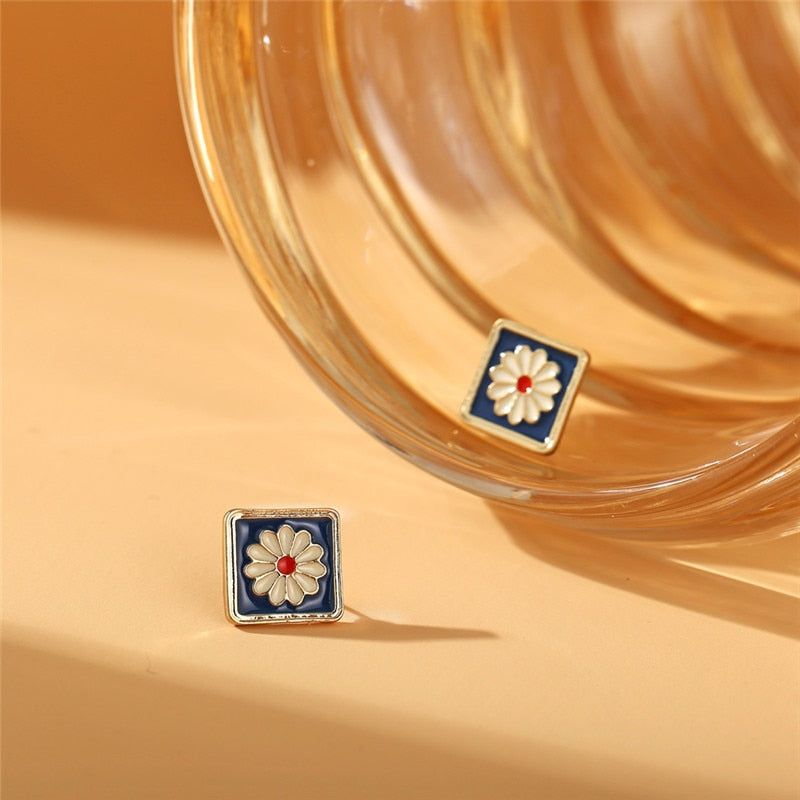 17KM Vintage Blue Daisy Stud Earring For Women Small Geometric Drip Oil Earrings Gift Fashion Tiny DIY Jewelry