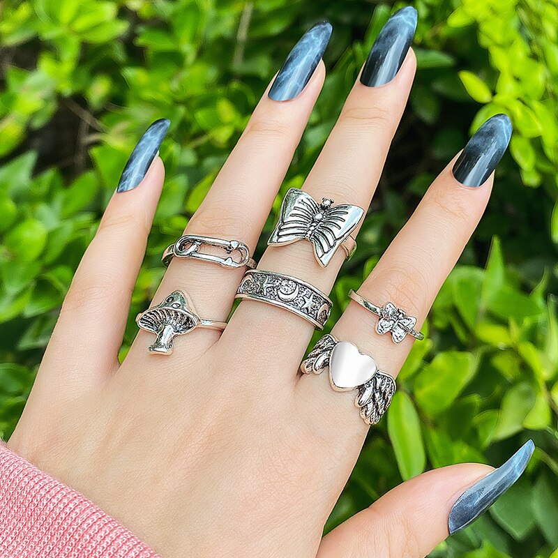 17KM Retro Silver Color Flower Butterfly Skull Rings Set For Women Men Punk Hiphop Animal Angel Wings Finger Rings Gift Jewelry