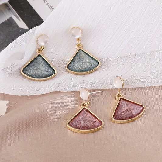 Korean small fresh geometric simple opal stud earrings, earrings for Internet celebrities and fashionable women,  New