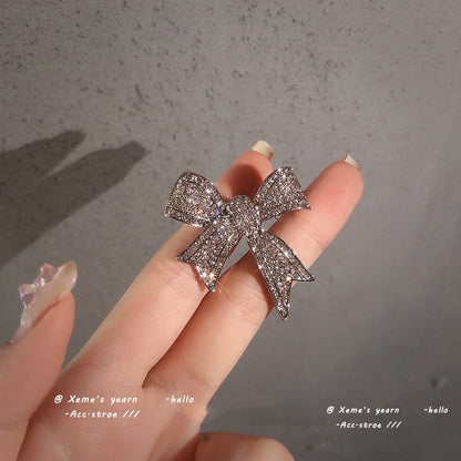 High Sense Inlaid Rhinestone Bow Shaped Brooch Korean Evening Dress Suit Accessories Jewelry Fashion Pin For Woman in