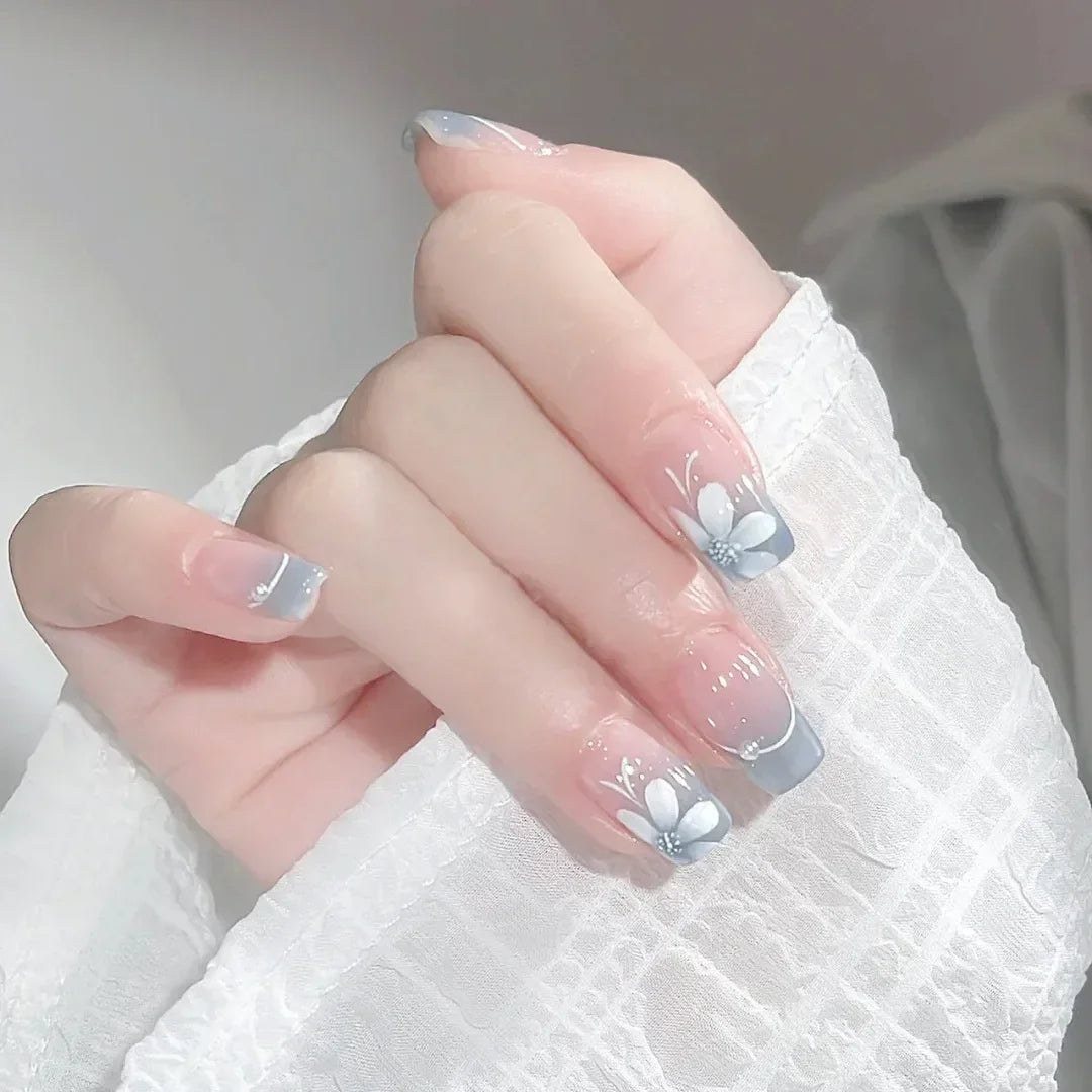 24pcs Gradient White Flowers False Nails with Rhinestones French Design Detachable Fake Nails Blue Pearls Press on Nails Tips