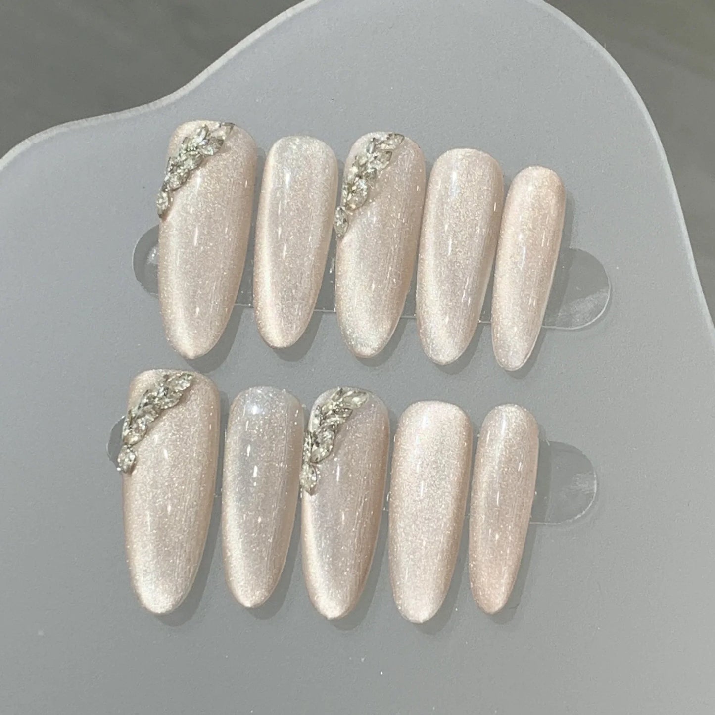 10pcs Purely handmade wearable manicure with gentle fake nails acrylic press on nails almond full cover false nail tips winter