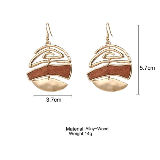 17KM Vintage Elegant Natural Wood Dangel Earrings For Women Fashion Bohemian Gold Geometric Splicing Hollow Drop Earring Jewelry