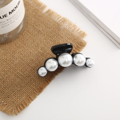 AOMU  New Hyperbole Big Pearls Acrylic Hair Claw Clips Big Size Makeup Hair Styling Barrettes for Women Hair Accessories